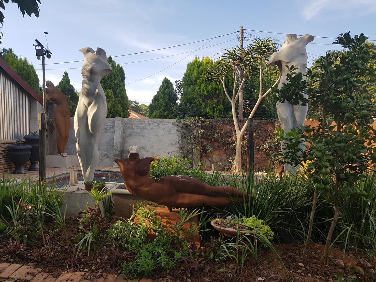 The Sculpture Yard 1 Apartment Pretoria Exterior photo