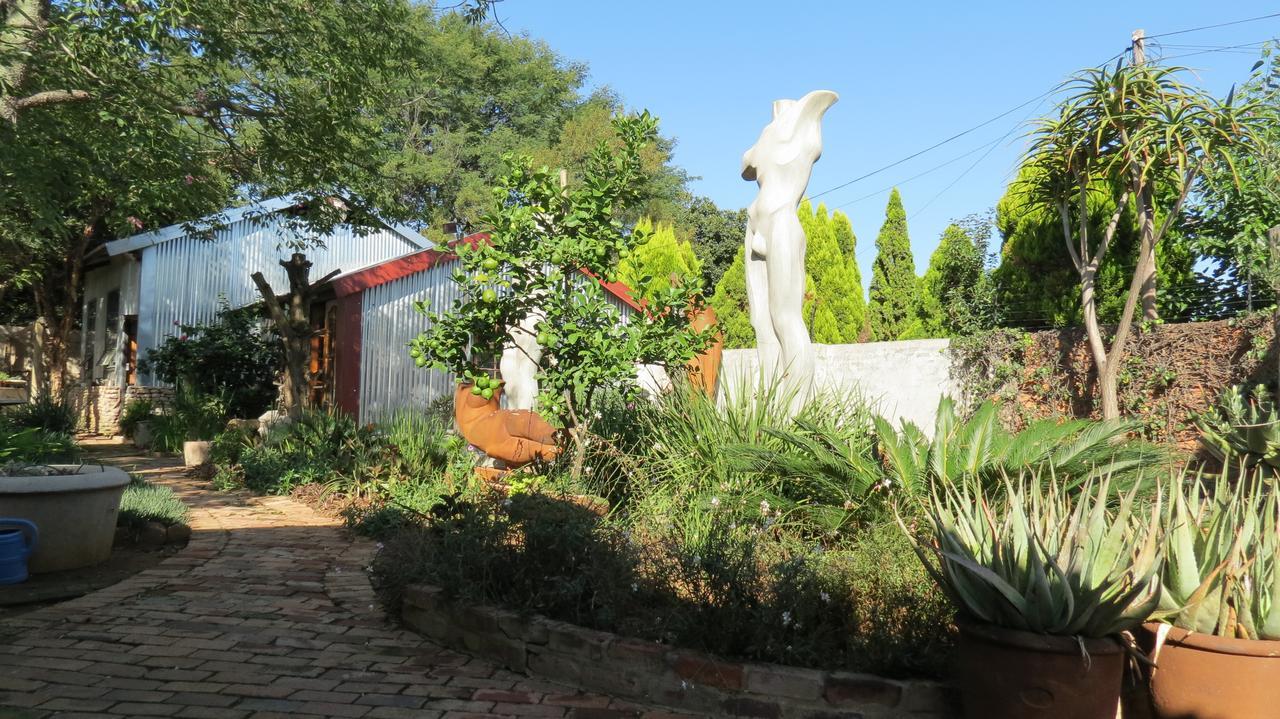 The Sculpture Yard 1 Apartment Pretoria Exterior photo